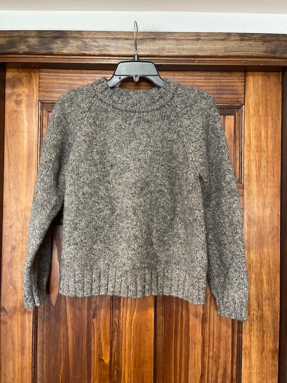 Abercrombie & Fitch marled wool crewneck sweater, Small